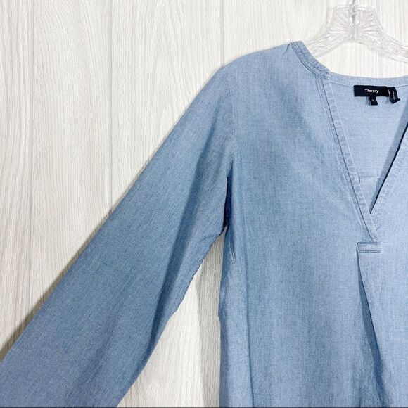 Theory | 100% Cotton Ofeliah V-Neck Chambray Blouse Size Small - Picture 3 of 6